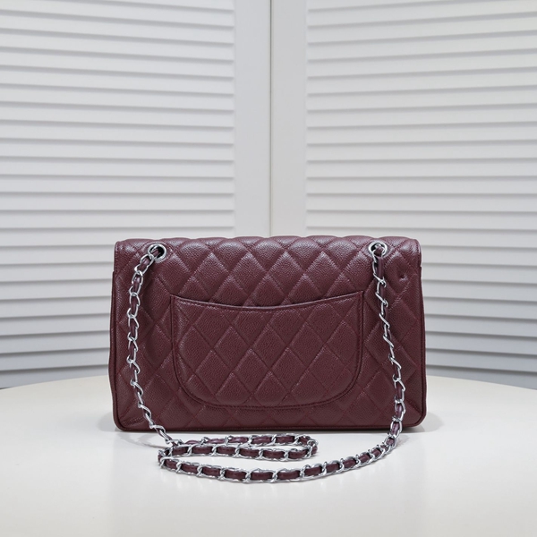 シャネルバッグ側面デザイン